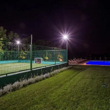 Mir Villa Kastel Stafilic
